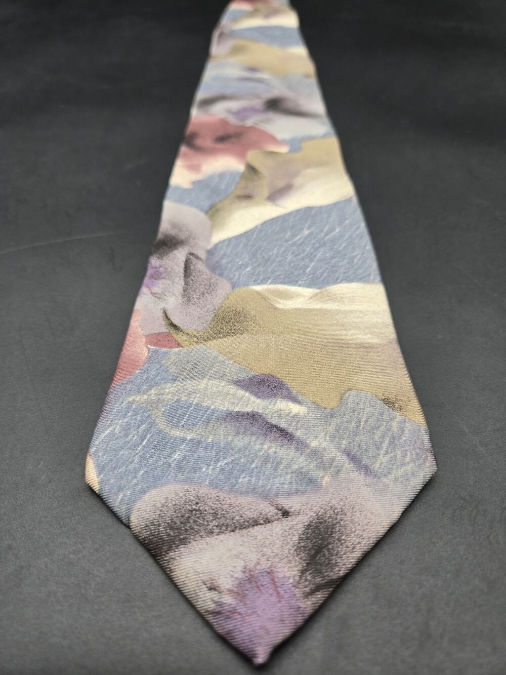 Kenneth Roberts Floral Men's Neck Tie - 56" X 3.75"